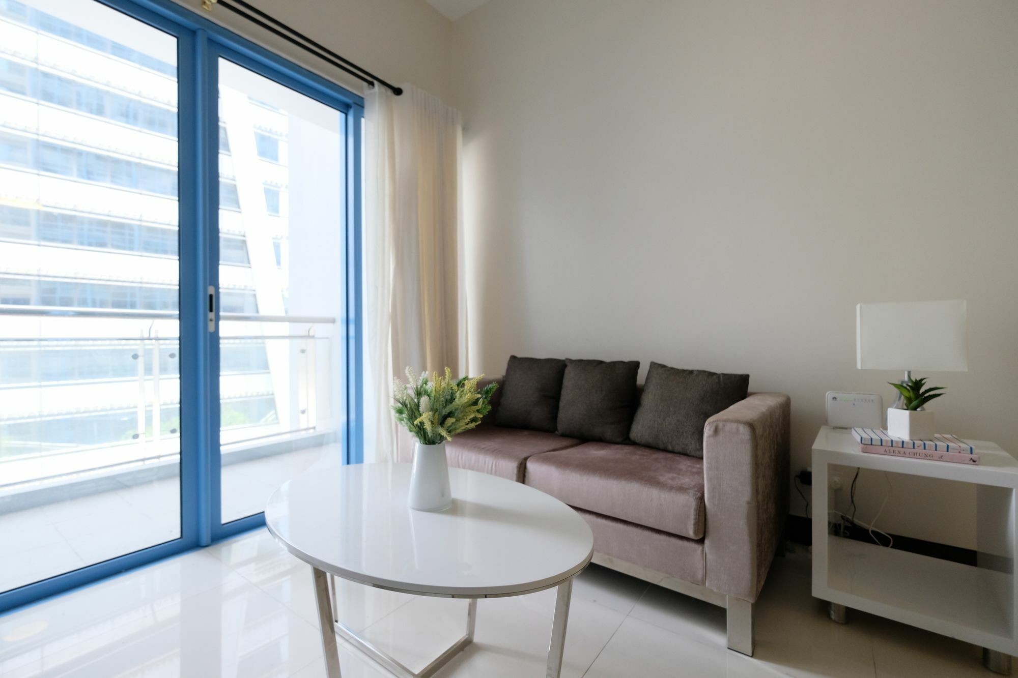 Csuites At Two Central Residences Makati City Dış mekan fotoğraf